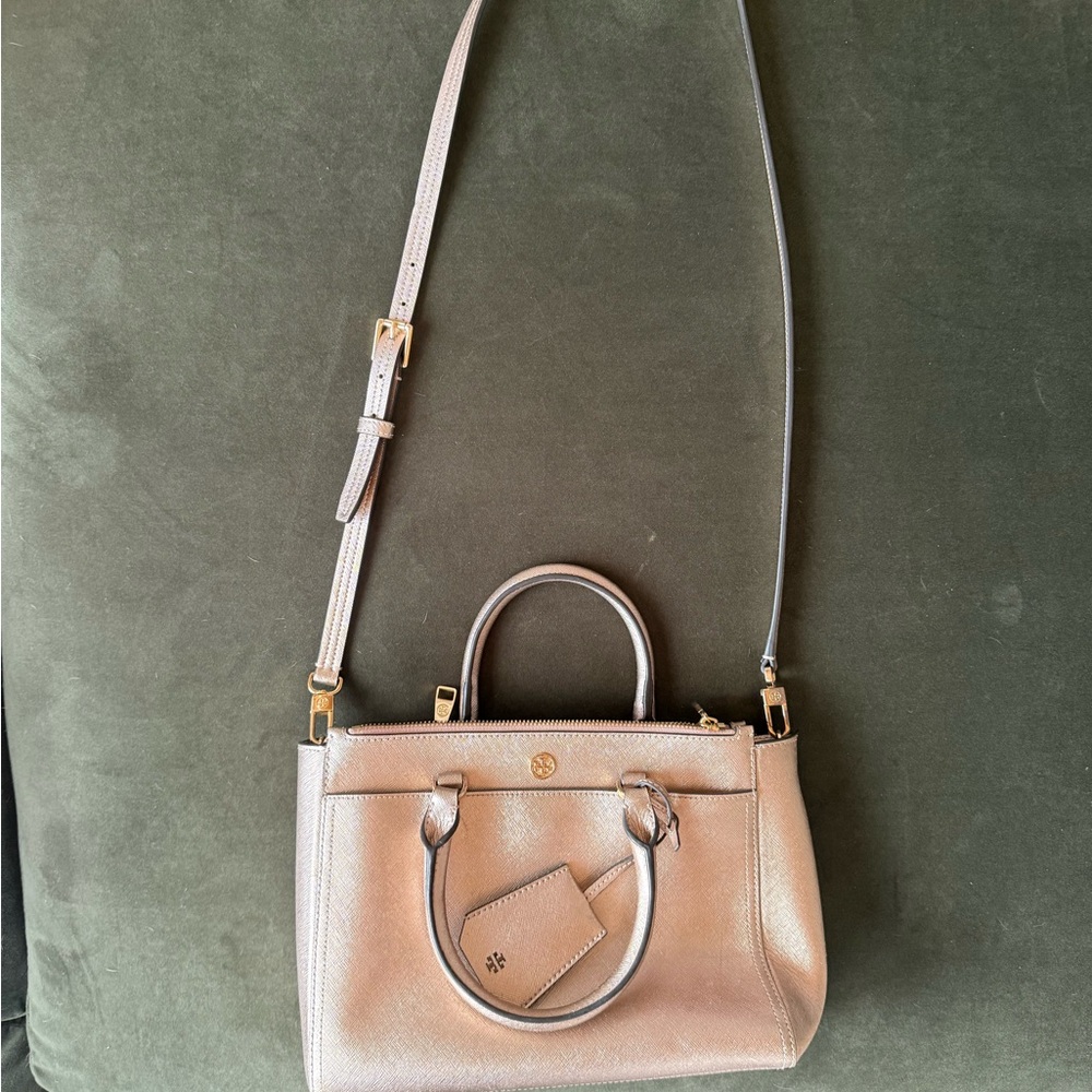 Tory Burch Robinson Small Double-Zip Tote in metallic rose gold